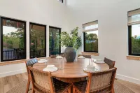 Book Now for Summer! Minutes to Dollywood and Pkwy. Newly Built with Great Views