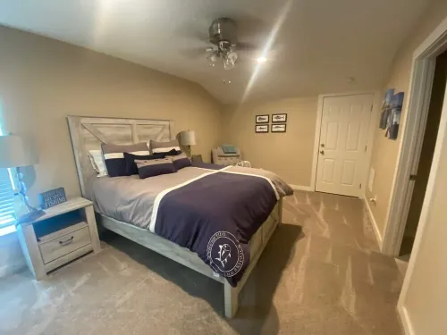 P.O.C TASTEFUL BARNDO- BRING BOAT AND FAMILY!! PERFECT LOCATION!