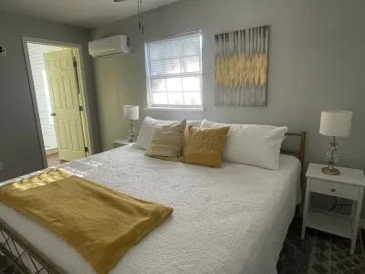 Hello Sunshine! Beautiful 4/2 Home near Beach and Downtown! Hotels near Scrubs N Duds