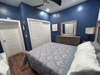 The Blue backyard studio suite!!  Convenience and practicality in one place!!