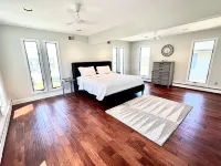 Waterfront Home on Prime Location - Haven's Cove!