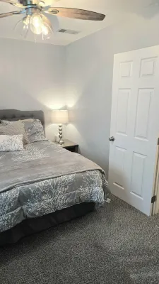 Eagar Hot Tub Getaway.  Sleeps 4.  Starlink Internet.