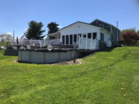 Studio<br>w/kitchen on Alpaca farm Sodus Bay, Wine trails & Brantling ski slope Hotéis em Sodus