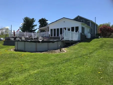 Studio<br>w/kitchen on Alpaca farm Sodus Bay, Wine trails & Brantling ski slope