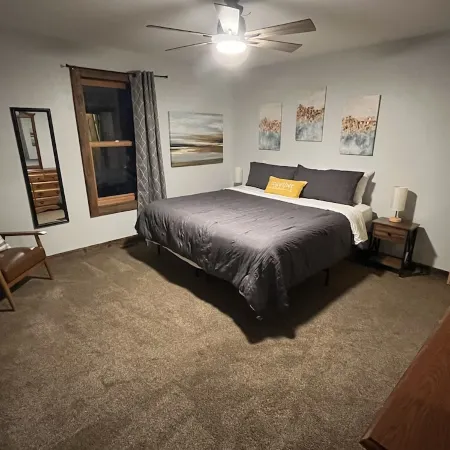 15 minutes from Fort Leonard Wood-rustic A-frame nestled on 5 acres