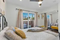 Upscale Resort House /Views, Saltwater Pool/Spa !