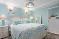 Fantastic Beach Condo, Linens Included!