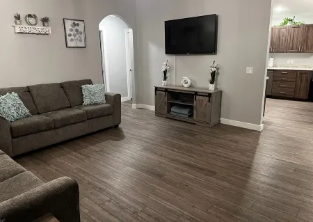 Short or Long Term Rental, Great Reviews