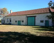 La fermettedes Etangs near the Canal du Nivernais