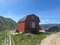Cozy Tiny Home. 30 mins from Lost Trails Ski Area and 30 mins from Salmon.