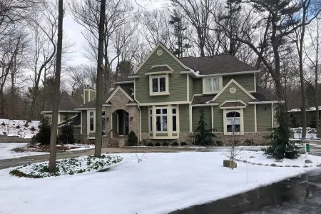 Indoor Pool/Spa with Lake Michigan Beach Access! Near Grand Haven and Sleeps 24 Отели в г. Нортон Шорс