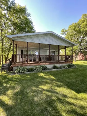 Lakefront Living on Buchanan Lake
