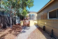 NEW Surfrider Bungalow - walk to downtown and the beach!