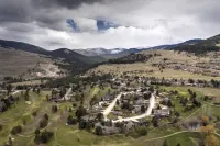 Valley Vistas with unspoiled views. 4 Bed 2.5 Bath