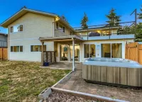 5min from Airport! Sleeps 16+! Great location. Close to everything⭐