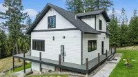 Idyllic 5BD Montana Home w/ private hot tub, fire pit & amazing views! Sleep 8! Hotels near Flathead National Forest