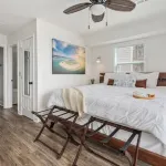 Oceanfront 2Br Sleeps 6 - Linens, Beach Chairs & Intracoastal Fishing & Kayaking Hotels in Stump Sound