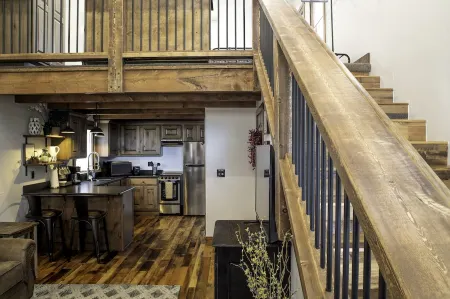 Pass Creek Cabin - Brand new Luxury Cabin at Tiny Timbers Resort