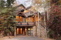 12MM Aspen Residence -Walk to Town & Ski Slopes by Aspen Vacation Rentals®