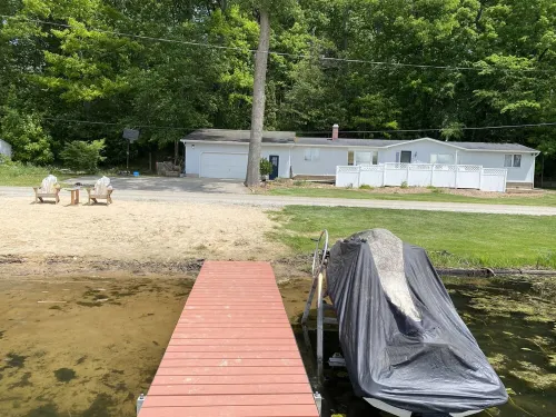 Lake Cottage Hotels in Grattan Township