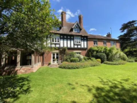 Luxury Coach House in beautiful rural village, scenic walks & 3 miles to Ledbury Hotels in Ledbury