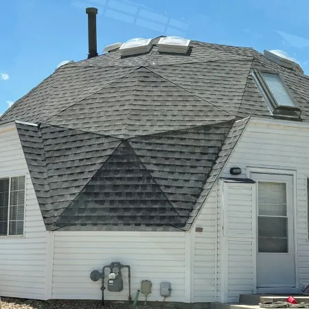 THUNDERDOME (awesome Dome House) Unique home with Beautiful views/Comfy and Cozy