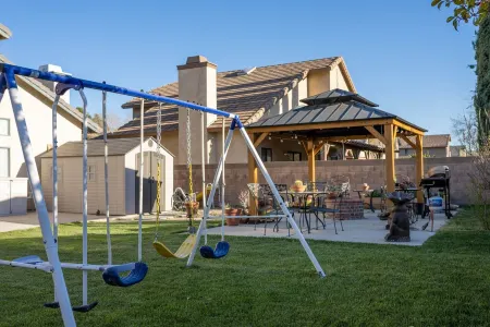 The Highlight of West Lancaster - 1-3 miles from the Fwy, Parks, and Restaurants