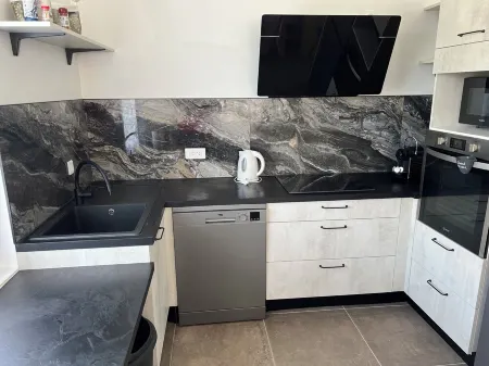 Nice, quiet house Отели в г. Ле-Шато-д'Олерон