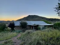 Cozy Home With Mountain Views Near Davis Mtn State Park and McDonald Observatory