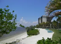 Beachfront 10th Floor Resort Condo -  Breathtaking views