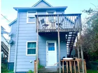 Uniontown Boat View House