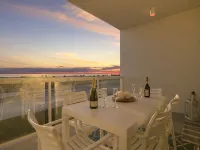 LUXURY 5-STAR BEACHFRONT CONDO with POOL