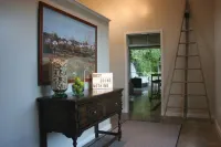 Newly Renovated Former Cider House with outdoor covered patio and gas grill. - Wifi