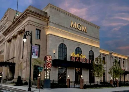 Upscaled Quiet Neighborhood- Modern 3 BDRM