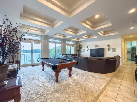 Porto Cima Exclusive Luxury Mansion! Private Pool! Master Spa Hot Tub! Game Room