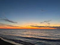 Moonlight Beach Bungalow 2 blocks to Lake Michigan beach!