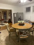 Cheerful Downtown 3 Bedroom home in the historic area of Columbus