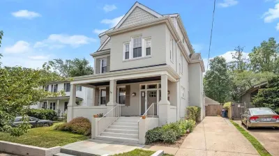 4 King Beds Peloton An Opulent Suite Xcape Các khách sạn gần 532YOGA