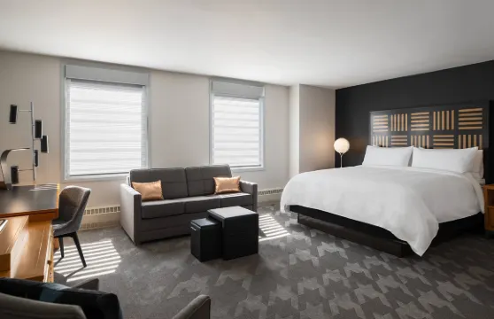 德梅因薩弗裏萬麗酒店