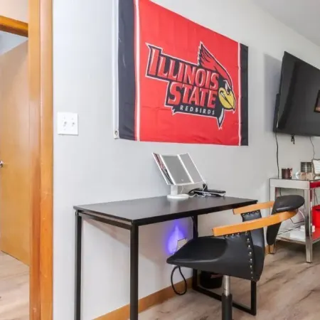Welcome to Redbird Ranch: A Campus Retreat at Illinois State Next to the Arena