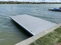 Lake House In Quiet Neighborhood Near Down Town