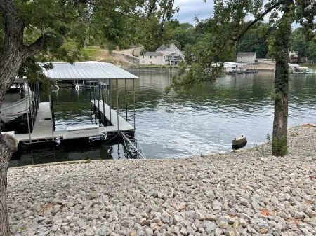 Lake of the Ozarks Powerboat Paradise