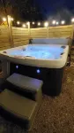 *HOT TUB* Character home minutes to downtown Fargo & NDSU!