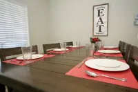 Wknd@Bernie's Private Villa includes enclosed Hot Tub room for Romantic Getaway!