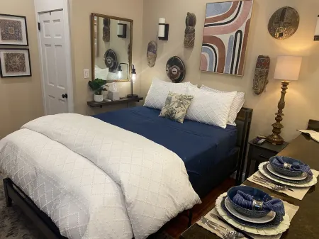 The Studio@ Eanes Drug Отели рядом с достопримечательностью «Университет Вирджиния Коммонуэлт»