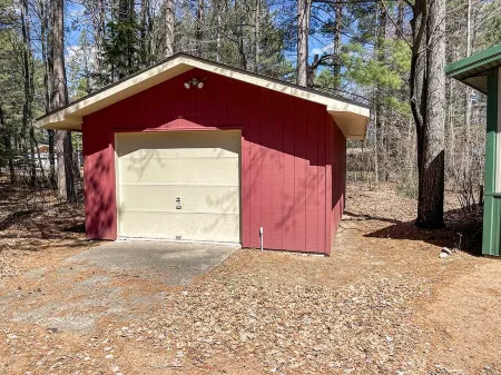 1,500 sqft level lot on Mohawksin, Great fishing, 3 bed, 1 bath, close to town Отели в г. Lincoln County