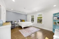 Book with us ⭐️3 bd 2.5 ba in Historic Washington DC Home 펫워스 호텔