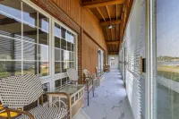 Waterfront House with Private Dock on Buckeye Lake