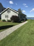 Lakefront Three Bedroom Cottage Hotels in Franklin County