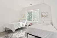 The Salma Plan: 4BR, 3.5BA, 2600 Sq Ft, Near Campus